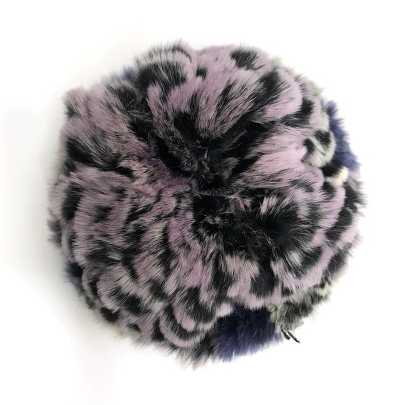 NWT Reversible Knit Beanie Genuine Fur Hat in Violet Multi Overstock MSRP $68 - Picture 6 of 6